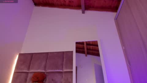 Sara  online show from 04-16-26, 03:29