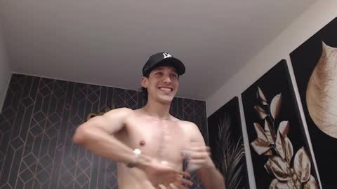 Snapshot of noah_brigth chatting on 03-05-25, 06:12 Noah Brigth online show from 03-05-25, 06:12