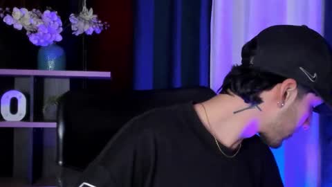 Snapshot of noah_brigth chatting on 10-23-25, 09:46 Noah Brigth online show from 10-23-25, 09:46