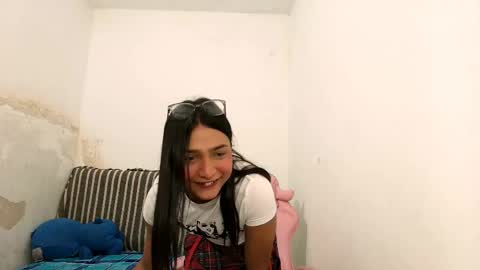 Snapshot of noah_cute18 chatting on 05-13-26, 09:00 Noah online show from 05-13-26, 09:00