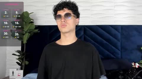 noah_dupont_ online show from 09-20-25, 07:15