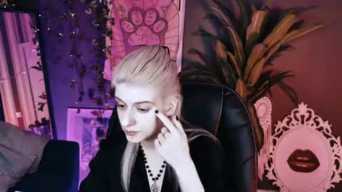 Snapshot of noah_elmer chatting on 05-15-26, 03:41 REAL name LiaDM are always open online show from 05-15-26, 03:41