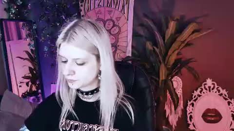 REAL name LiaDM are always open online show from 08-02-26, 03:54