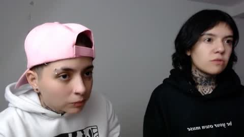 Snapshot of noah_martini chatting on 12-27-24, 01:11 noah hehim online show from 12-27-24, 01:11