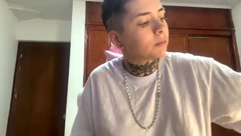 Snapshot of noah_martini chatting on 01-24-25, 11:34 noah hehim online show from 01-24-25, 11:34