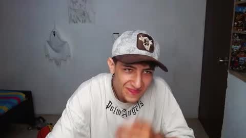 Snapshot of noah_sokolov_ chatting on 07-17-26, 11:20 Kervs online show from 07-17-26, 11:20