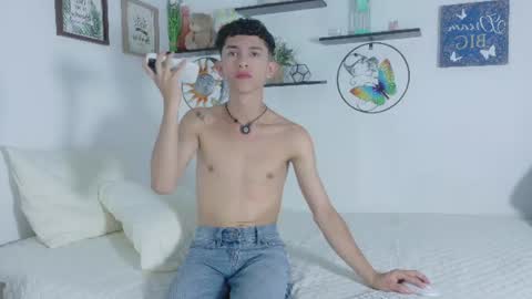 Snapshot of noah_tyler_ chatting on 07-05-26, 07:32 noah tyler online show from 07-05-26, 07:32