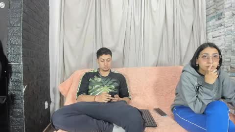 Noahandbunny online show from 05-04-26, 11:06