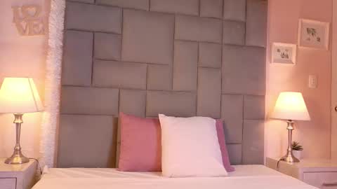 Snapshot of noahbells chatting on 02-03-26, 12:32 Noah online show from 02-03-26, 12:32