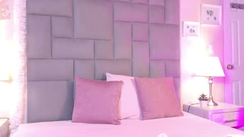 Snapshot of noahbells chatting on 02-22-26, 01:53 Noah online show from 02-22-26, 01:53