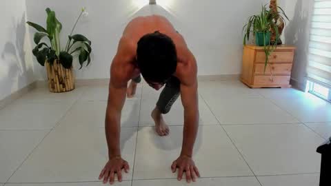 LIAM- noah online show from 12-20-25, 01:29