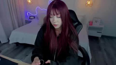 Snapshot of noahcryptic chatting on 01-18-26, 04:49 Noah online show from 01-18-26, 04:49