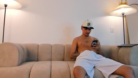 Snapshot of noahdaviss chatting on 03-05-26, 11:23 noahdaviss online show from 03-05-26, 11:23