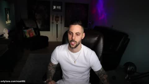 Snapshot of noahfitt chatting on 04-16-26, 02:56 Noah Fitt online show from 04-16-26, 02:56
