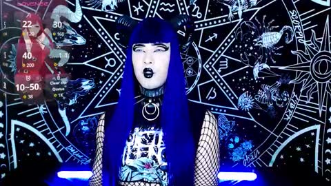 Snapshot of noamy_666 chatting on 10-23-25, 01:49 caroline online show from 10-23-25, 01:49