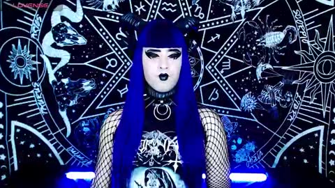 Snapshot of noamy_666 chatting on 10-24-25, 12:08 caroline online show from 10-24-25, 12:08