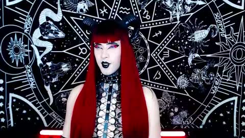 Snapshot of noamy_666 chatting on 11-07-25, 02:00 caroline online show from 11-07-25, 02:00