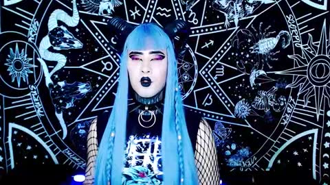 Snapshot of noamy_666 chatting on 11-12-25, 12:55 caroline online show from 11-12-25, 12:55