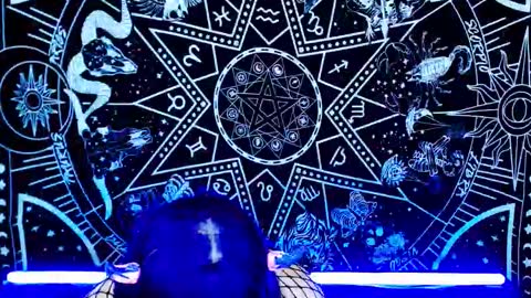 Snapshot of noamy_666 chatting on 11-19-25, 12:32 caroline online show from 11-19-25, 12:32