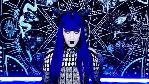 Snapshot of noamy_666 chatting on 11-29-25, 12:24 caroline online show from 11-29-25, 12:24