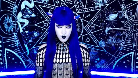 Snapshot of noamy_666 chatting on 12-21-25, 01:13 caroline online show from 12-21-25, 01:13