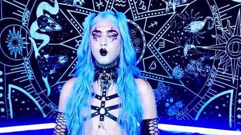 Snapshot of noamy_666 chatting on 01-09-26, 01:41 caroline online show from 01-09-26, 01:41