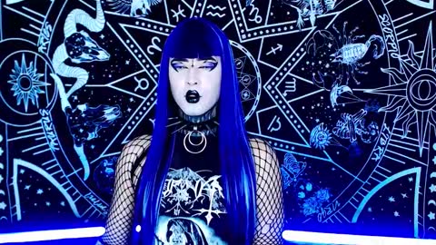 Snapshot of noamy_666 chatting on 01-13-26, 08:25 caroline online show from 01-13-26, 08:25