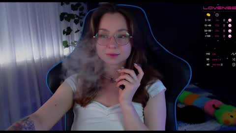 Snapshot of nochnoye_soltse chatting on 12-23-24, 08:47 Sun or Luna online show from 12-23-24, 08:47