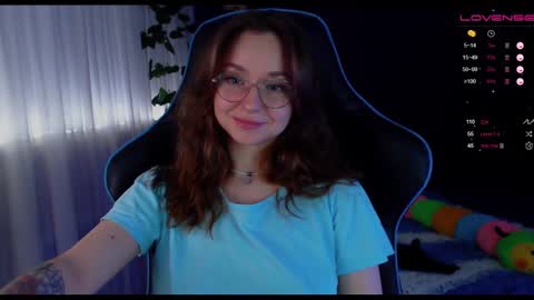 Snapshot of nochnoye_soltse chatting on 12-26-24, 08:42 Sun or Luna online show from 12-26-24, 08:42