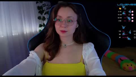 Snapshot of nochnoye_soltse chatting on 01-06-25, 08:18 Sun or Luna online show from 01-06-25, 08:18