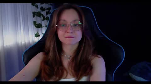 Snapshot of nochnoye_soltse chatting on 01-31-25, 08:43 Sun or Luna online show from 01-31-25, 08:43