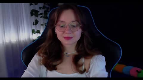 Snapshot of nochnoye_soltse chatting on 02-22-25, 08:31 Sun or Luna online show from 02-22-25, 08:31