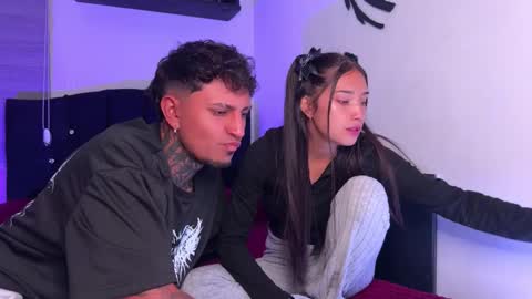 Snapshot of nocturnallovers_ss chatting on 02-24-26, 03:48 Jean Y Isa online show from 02-24-26, 03:48