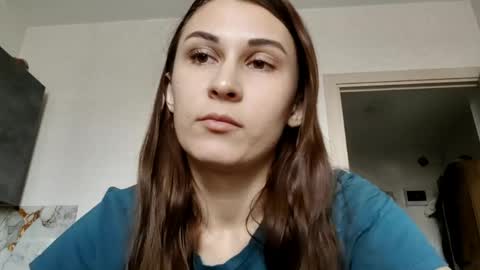 Mia online show from 04-17-26, 08:50