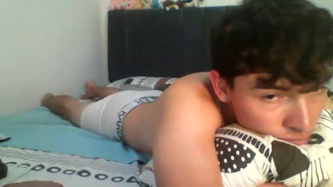 Snapshot of noha_free chatting on 12-21-25, 04:19 Noha online show from 12-21-25, 04:19