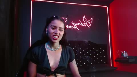 Snapshot of noha_thomson chatting on 02-27-26, 09:15 Noha Thomson online show from 02-27-26, 09:15