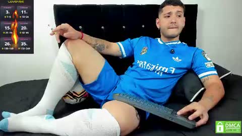 Snapshot of noha_white chatting on 06-18-26, 06:45 Noha online show from 06-18-26, 06:45