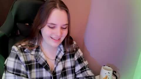 Snapshot of noir_ember_ chatting on 12-22-25, 08:33 noir_ember_ online show from 12-22-25, 08:33