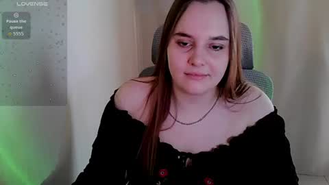 Snapshot of noir_ember_ chatting on 07-10-26, 01:36 noir_ember_ online show from 07-10-26, 01:36