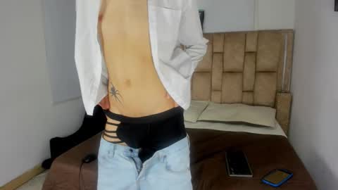 Snapshot of noir_sebas chatting on 03-08-26, 04:16 Sebas online show from 03-08-26, 04:16