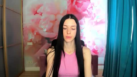 NoirDiva online show from 04-14-26, 06:30