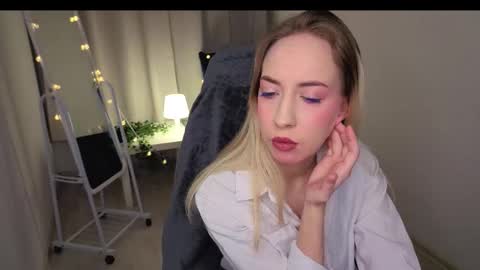 Isabelle online show from 02-20-26, 10:32