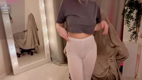 Snapshot of noirnymphh chatting on 05-14-26, 11:22 Isabelle online show from 05-14-26, 11:22