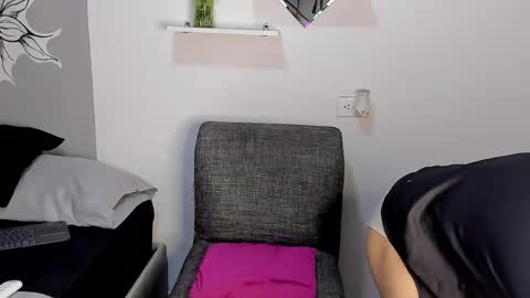 Im Nolan  online show from 05-05-26, 01:57