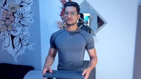Im Nolan  online show from 05-21-26, 01:45