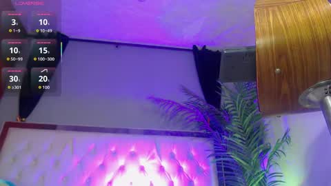 Nolan  online show from 09-14-25, 06:07