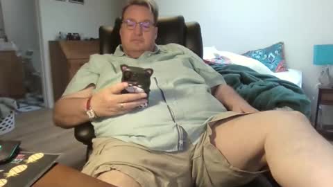 Snapshot of nolanvalenciax chatting on 02-20-26, 07:25 Nolan online show from 02-20-26, 07:25