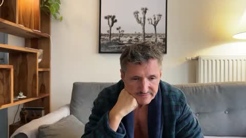 Snapshot of nolo34 chatting on 12-16-25, 02:00 nolo34 online show from 12-16-25, 02:00