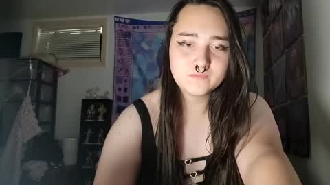 Snapshot of nonbinarybeauty20 chatting on 02-15-25, 05:50 nonbinarybeauty20 online show from 02-15-25, 05:50