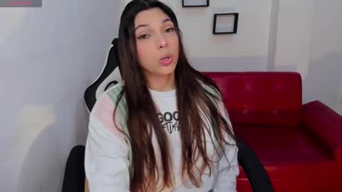 Snapshot of nora22xx chatting on 02-06-26, 03:11 Nora online show from 02-06-26, 03:11